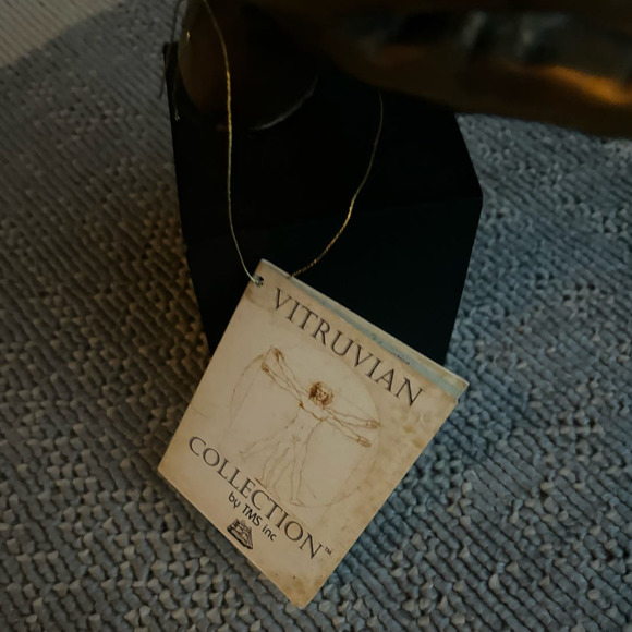 VITRUVIAN COLLECTION BLOWING A KISS INSPIRED BY LEONARDO DA VINCI VITRUVIAN MAN - Picture 10 of 12